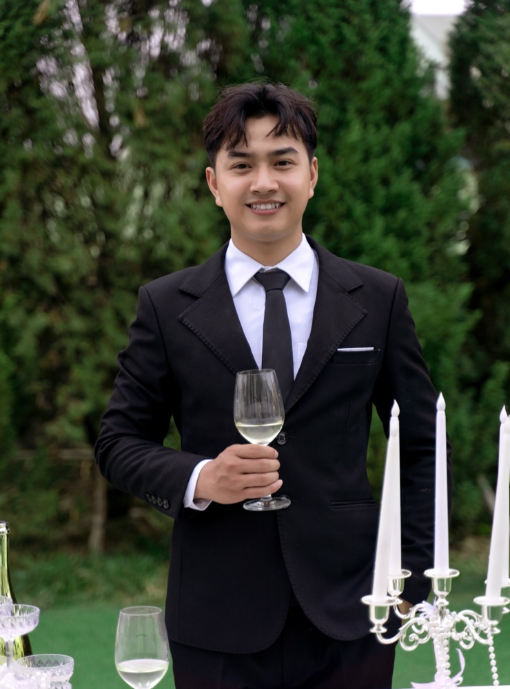 Groom