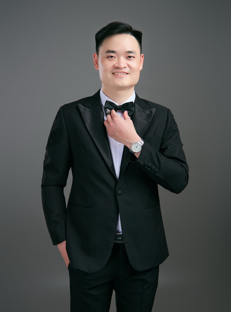 Groom