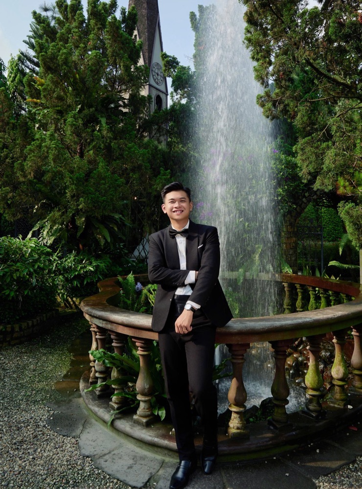 Groom