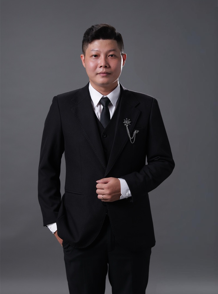 Groom