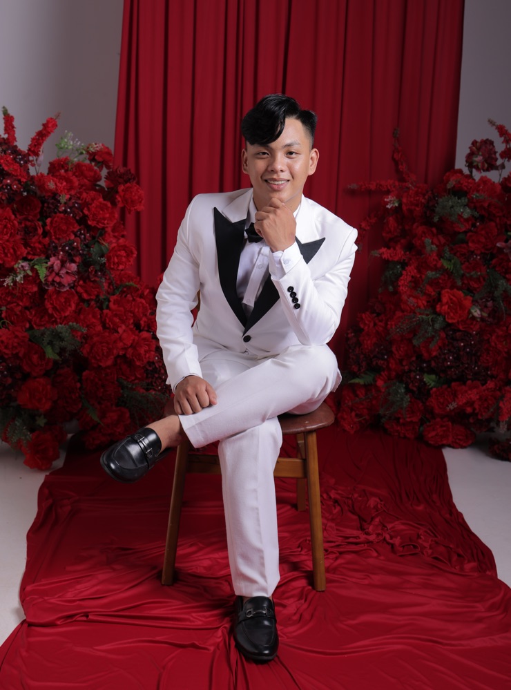 Groom