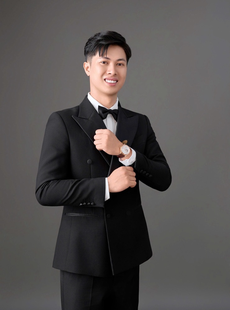 Groom