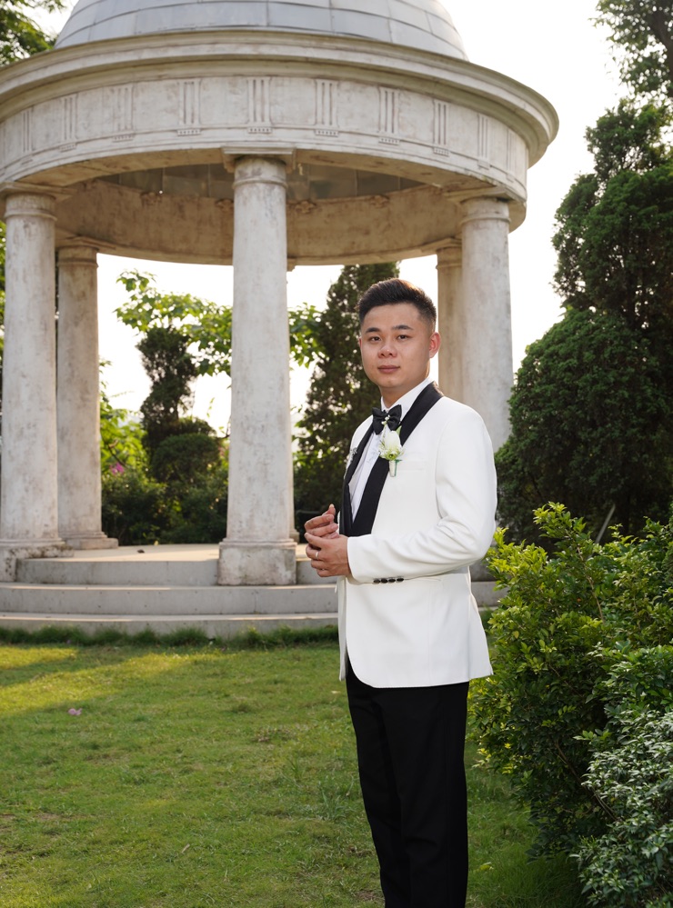 Groom