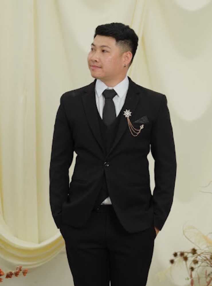 Groom