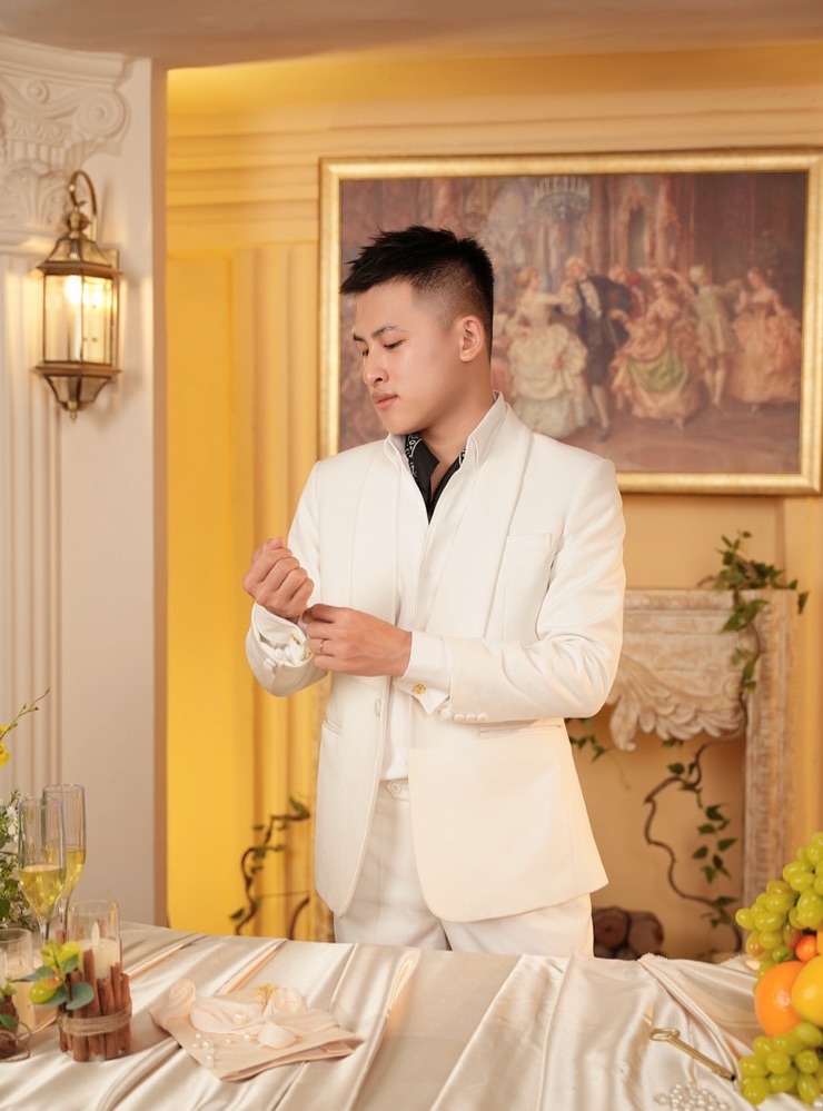 Groom