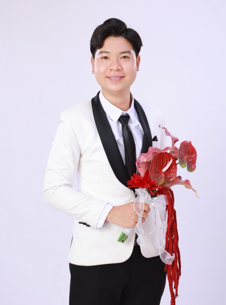 Groom