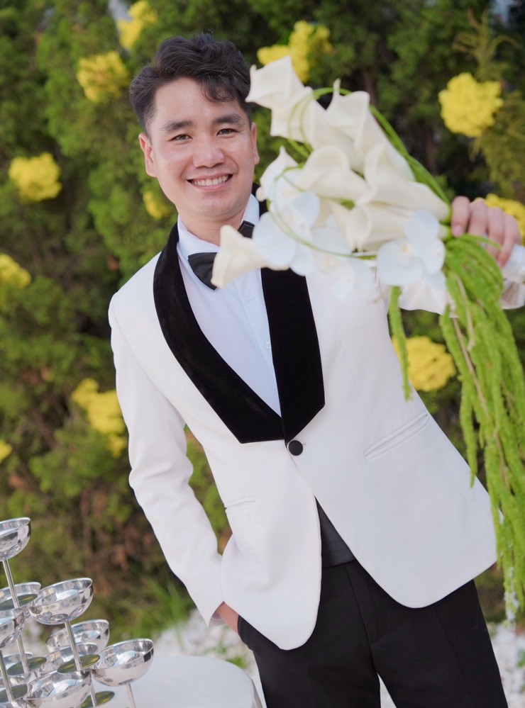 Groom