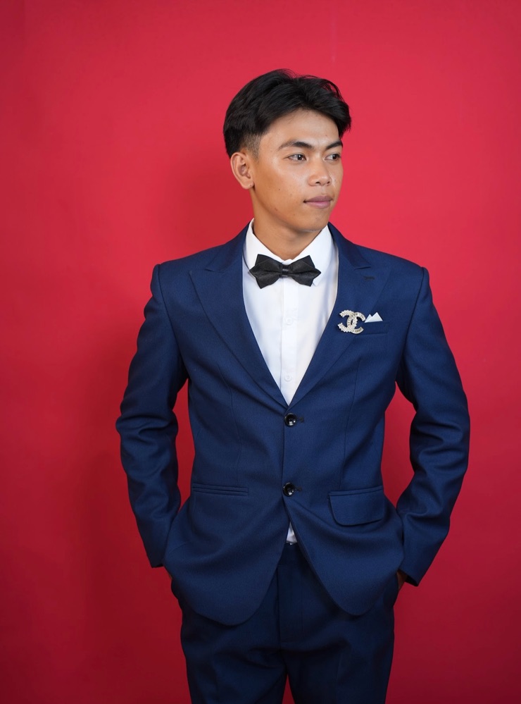 Groom