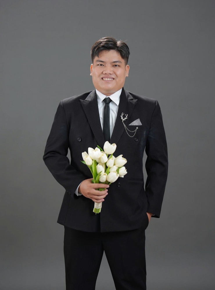 Groom