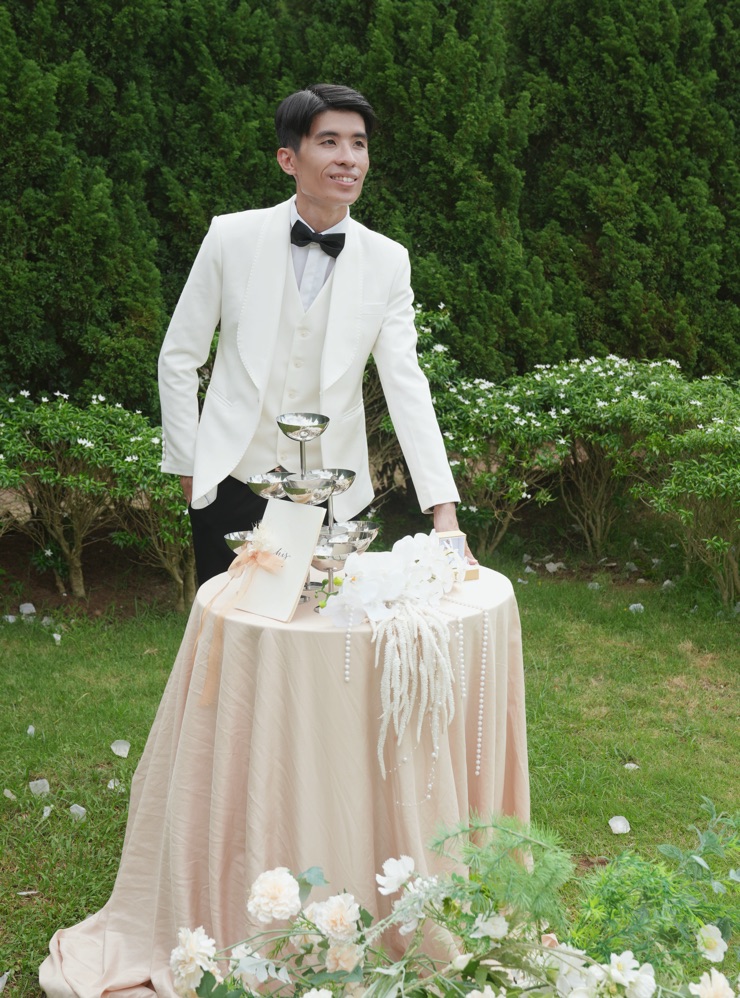 Groom