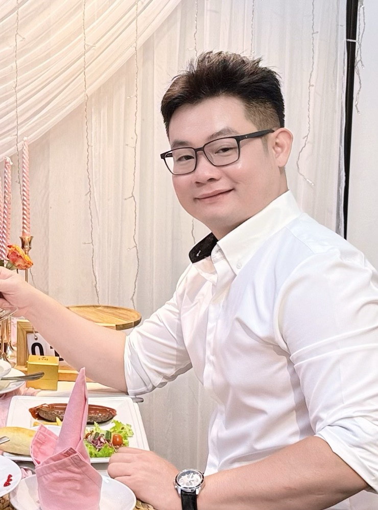 Groom