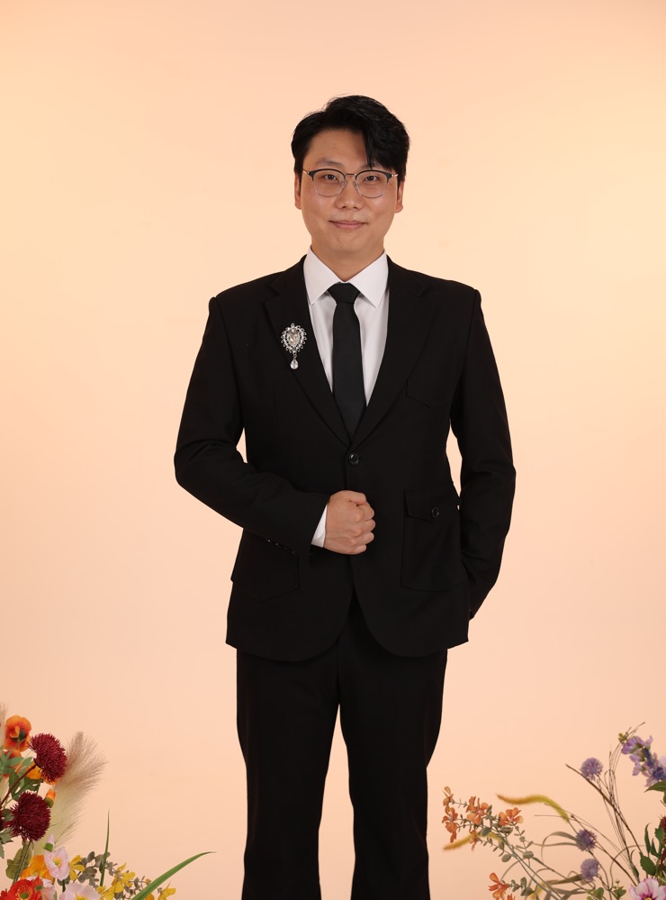 Groom