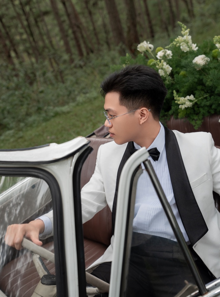 Groom