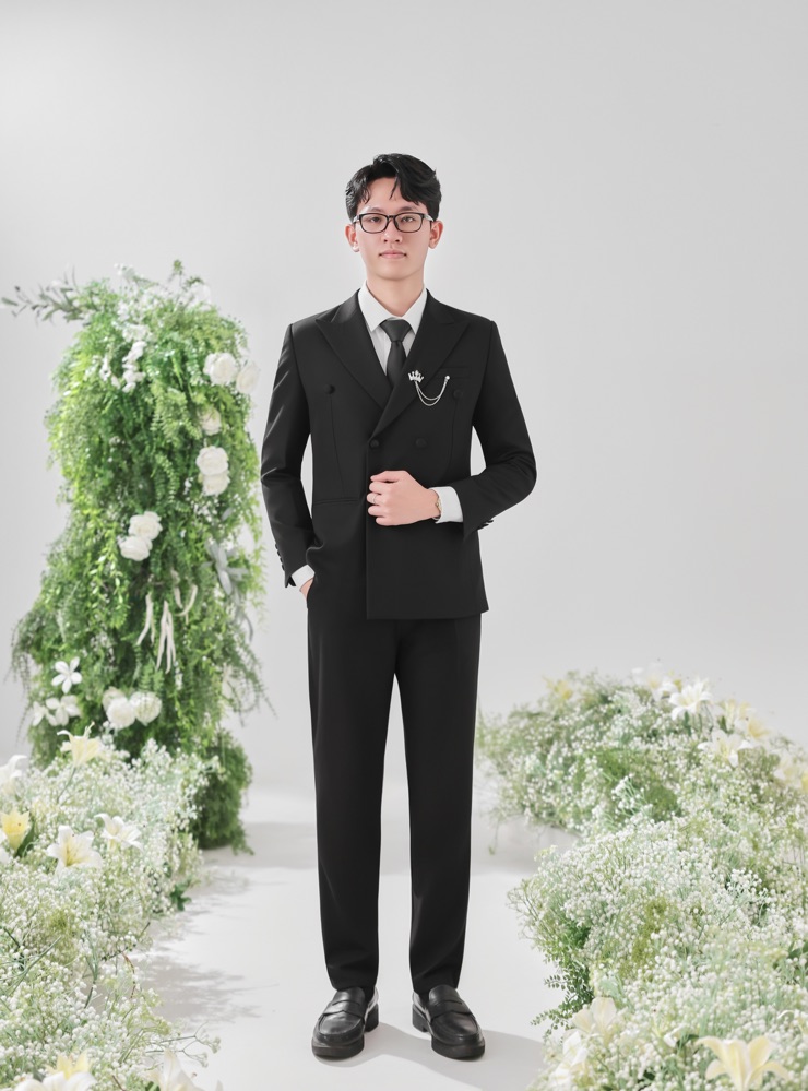 Groom