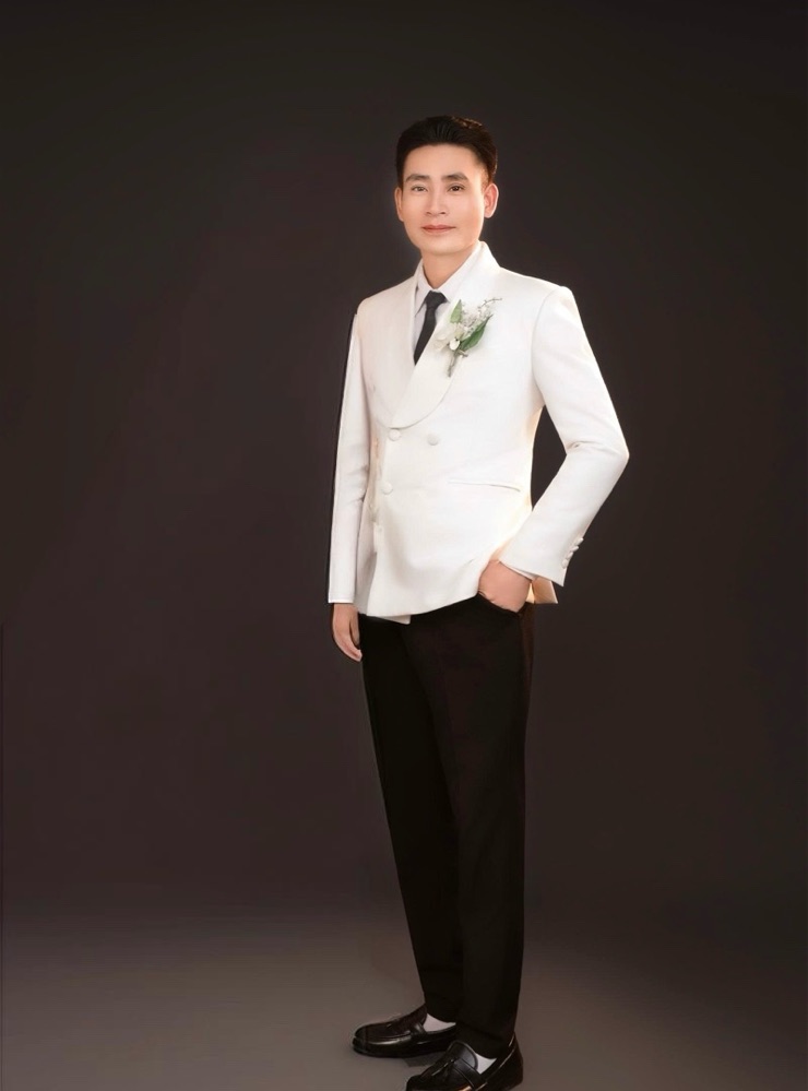 Groom