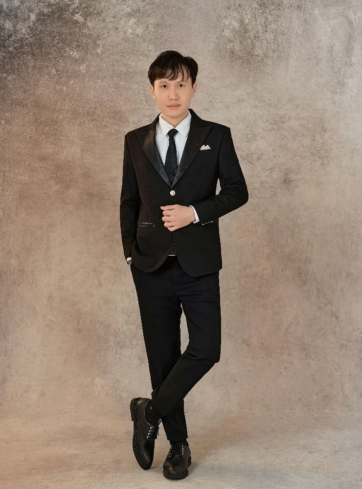 Groom